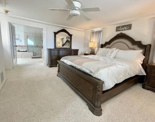 Photo #2 of Beach House located in quiet community. in Oxnard, CA