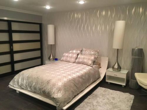 Photo #2 of Elegant with spectacular view & steps to so much. in Long Beach, CA