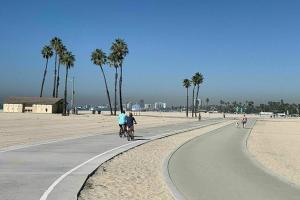 Photo #5 of Elegant with spectacular view & steps to so much. in Long Beach, CA