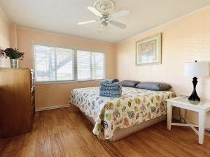 Photo #6 of OCEANFRONT HOUSE ON THE SAND 2 Kings 4br 4ba 1st Floor of Triplex SLEEP 12 PGP1 in Myrtle Beach, SC