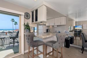 Photo #4 of 215A - Beautiful Sunsets, Beach View, Free Wifi in Oceanside, CA