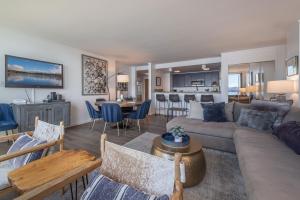 Photo #6 of VIP Lakefront Condo Amazing Views Close to Slopes Town Book on Mobile for Promo Price in Kings Beach, CA