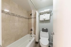 Photo #5 of Deluxe Studio Partial Lake View #125 at Donner Lake Village in Truckee, CA