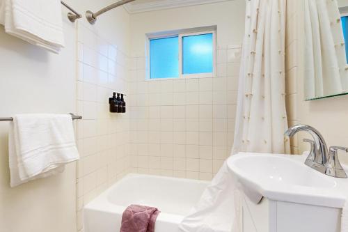 Photo #3 of Victoria Ocean View Apt. 4 in San Clemente, CA