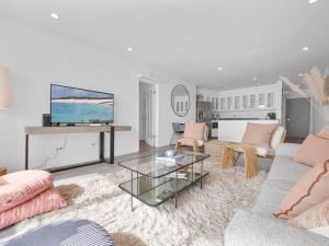 Photo #5 of Sunset Cliffs Lookout - Ocean Front Luxury Condo in San Diego, CA