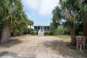 Photo #6 of Dale's Coastal Retreat Pet Friendly w/ Ocean Views in Pawleys Island, SC