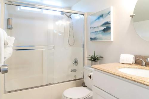 Photo #3 of Seaside Serenity Stunning Oceanfront Retreat in San Diego, CA