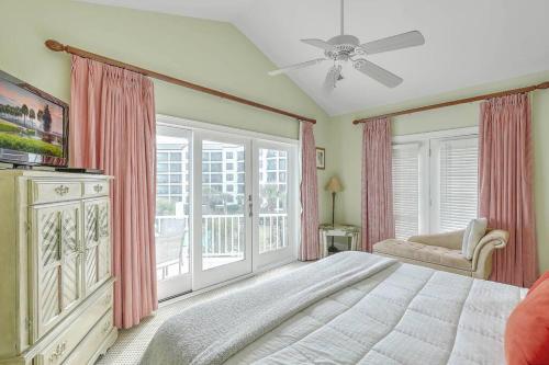 Photo #2 of 3 Summer Dunes - Classic Ocean View Beach House! in Isle of Palms, SC