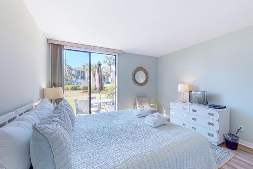 Photo #2 of Shorewood 220 in Hilton Head Island, SC