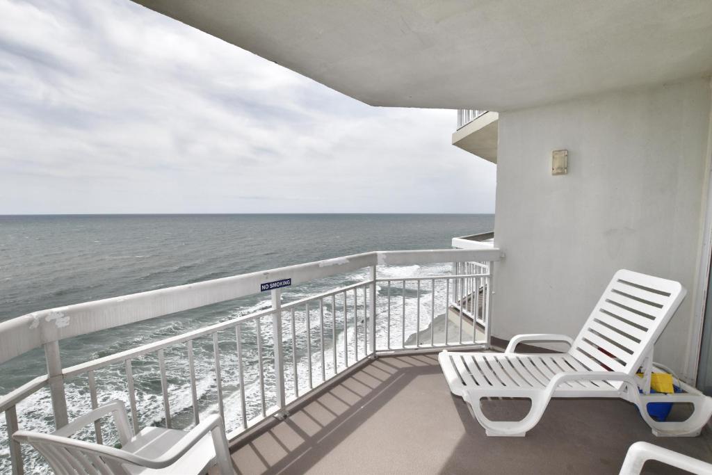 Photo of 1402 Waters Edge Resort condo in Murrells Inlet, SC