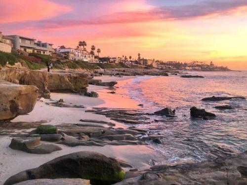 Photo #2 of Coastal Lux by Cardo - Ocean Views, Steps to Beach in San Diego, CA