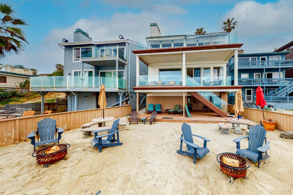 Photo #1 of 1303 Lower S Pacific in Oceanside, CA