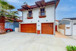 Photo #2 of 1303 Lower S Pacific in Oceanside, CA