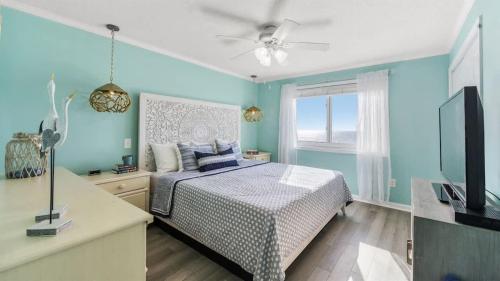 Photo #3 of *2br OCEANFRONT RETREAT*KING Ensuite*Pool*NMB Cherry Grove*Pc4 in North Myrtle Beach, SC