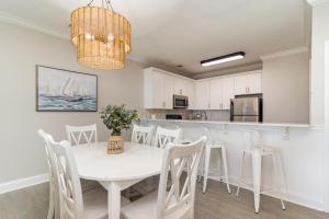Photo #5 of 311B - True Beachfront w/ Private Walkway and Pool in Surfside Beach, SC