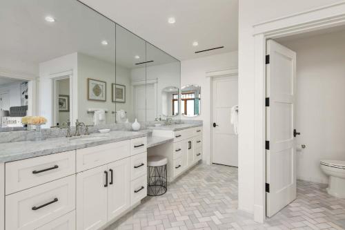 Photo #3 of La Jolla Cove-Oceanfront 5600SF 3BR+Loft 5BA House best Villiage location walk everywhere in San Diego, CA