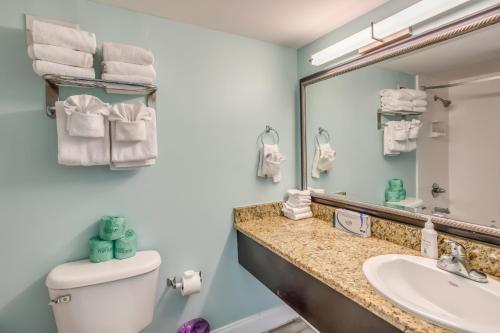 Photo #3 of Oceanfront Studio with Pool Access in Myrtle Beach! in Myrtle Beach, SC