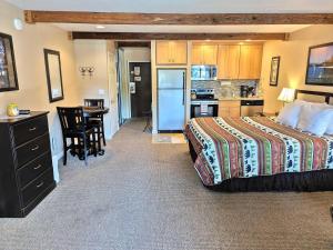 Photo #5 of Lakeland Village #110 in South Lake Tahoe, CA