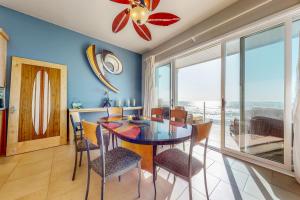 Photo #4 of On the Beach - Unit B in Oceanside, CA