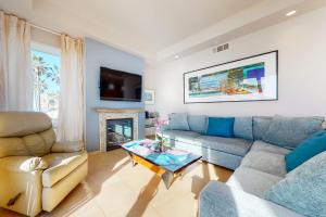 Photo #5 of On the Beach - Unit B in Oceanside, CA