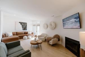Photo #4 of The Windseeker - An Oceanfront Retreat in Wrightsville Beach, NC