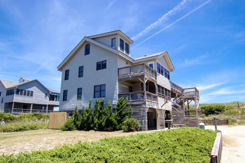 Photo of SA183, Ocean Island- Oceanfront, Ocean views, Quiet area in Duck, NC