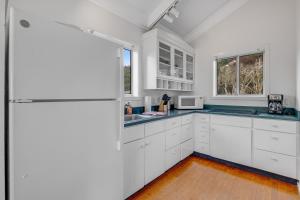 Photo #4 of Perched on the Bluff - Casita in Mendocino, CA