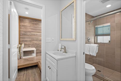 Photo #3 of 1628 West Oceanfront Oasis 7 in Newport Beach, CA
