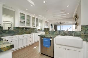 Photo #5 of 4805 Seashore Dr A in Newport Beach, CA