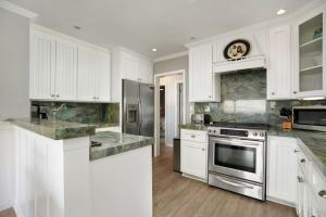 Photo #6 of 4805 Seashore Dr A in Newport Beach, CA