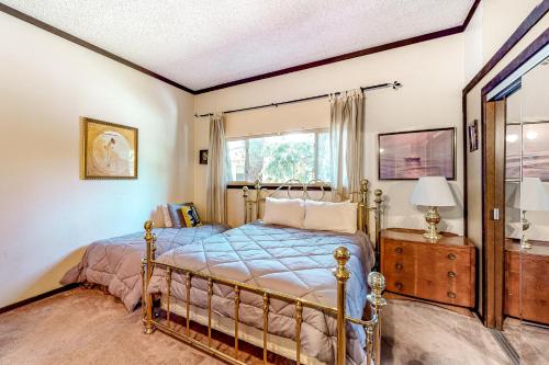 Photo #2 of Lakeside Dreamzzz in Tahoe Vista, CA