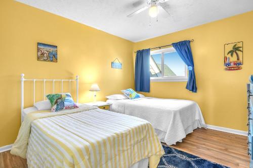 Photo #2 of Anchors Away in Oak Island, NC