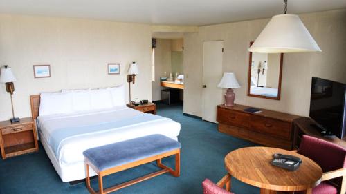 Photo #2 of Cabrillo Inn at the Beach in Santa Barbara, CA