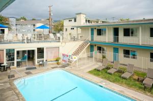 Photo #4 of Cabrillo Inn at the Beach in Santa Barbara, CA
