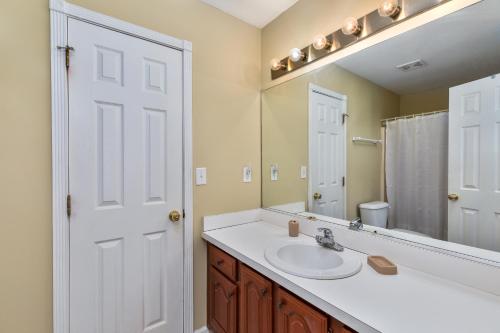 Photo #3 of 5458 - Pier 1 Retreat by Resort Realty in Nags Head, NC