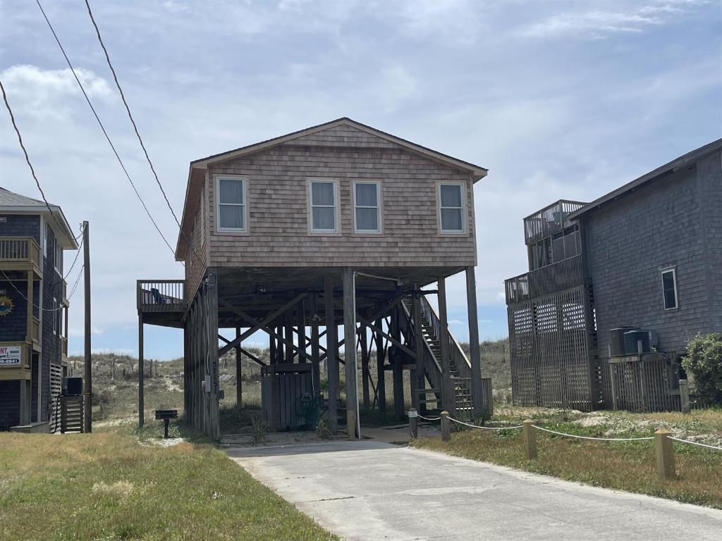 Photo of 57151 Lighthouse Rd Home in Hatteras, NC