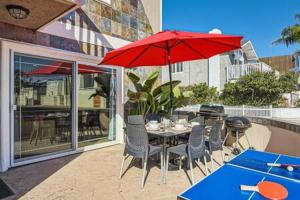 Photo #6 of Awesome 3BR 2BTH 1 Block To Beach C2 in Newport Beach, CA