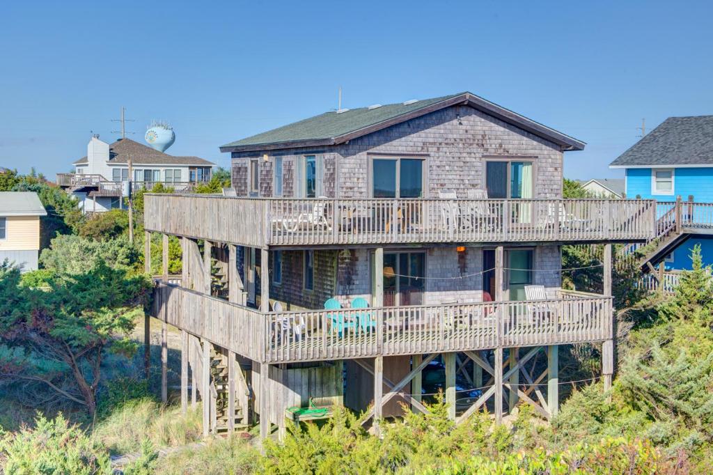 Photo of Far Horizons 55 in Avon, NC