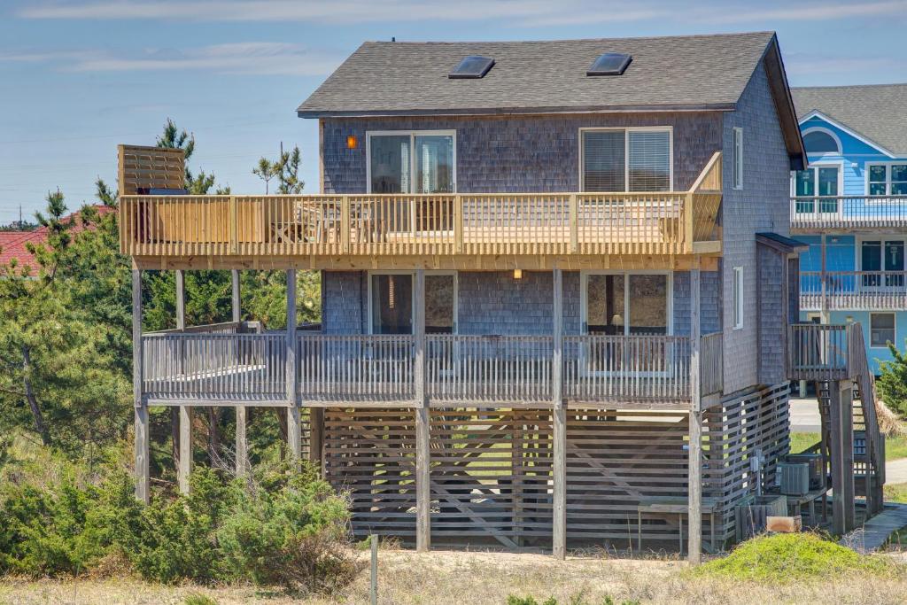 Photo of Sunjammer 244 in Waves, NC