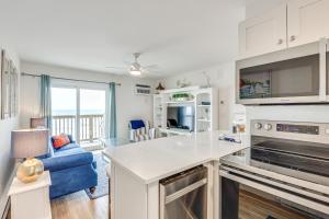 Photo #4 of Ocean-View Condo Steps to North Topsail Beach! in North Topsail Beach, NC