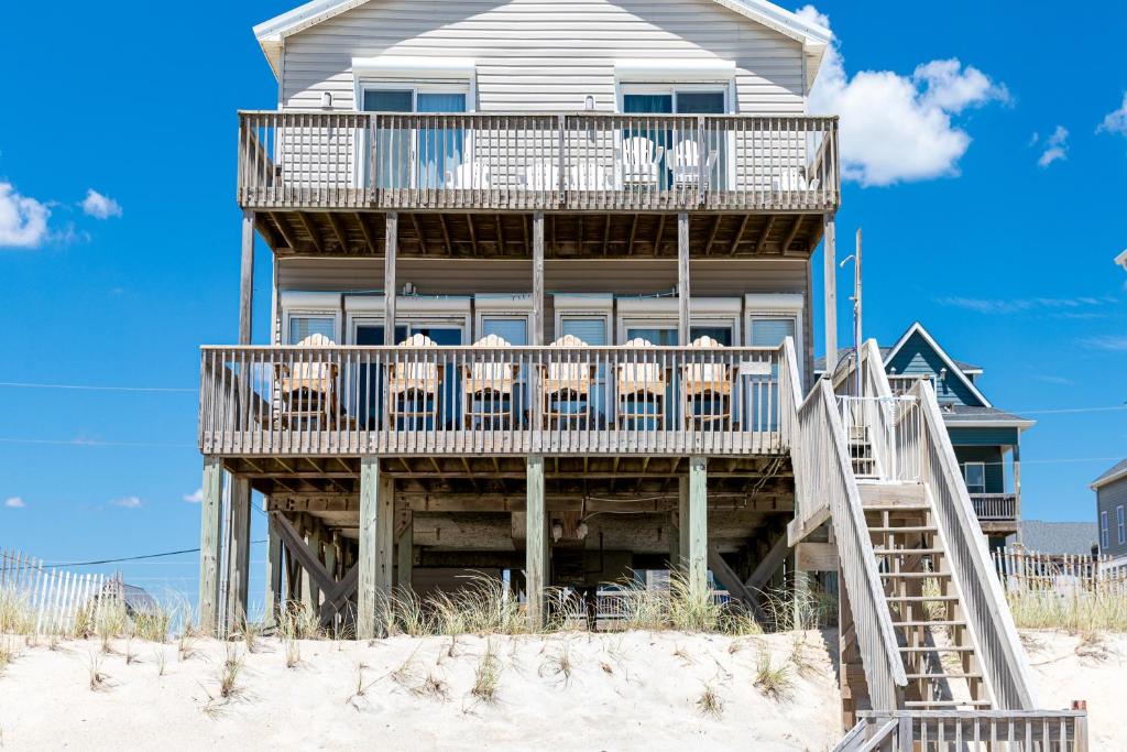 Photo #1 of Seashore's Best in North Topsail Beach, NC