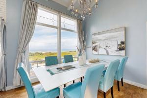 Photo #4 of Sea Dream and Sand Dollar Suite in Fort Bragg, CA