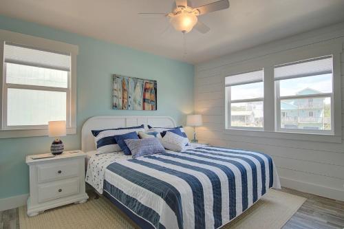 Photo #2 of Sea-ing Starrs in Oak Island, NC