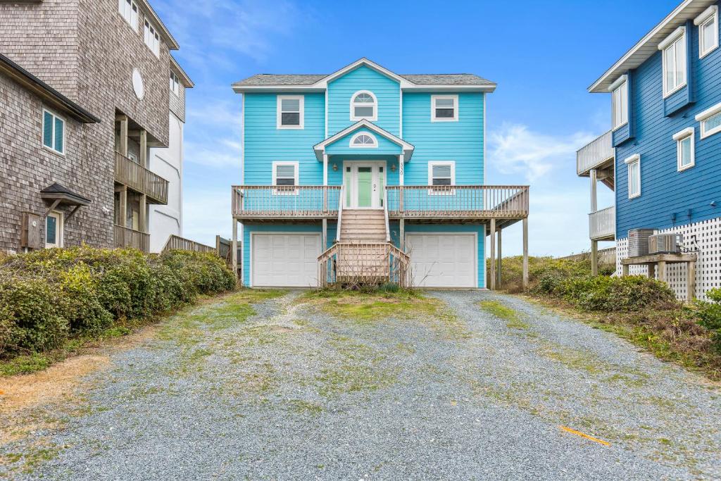 Photo of Renegade - Oceanfront and Allows Pets! in Surf City, NC