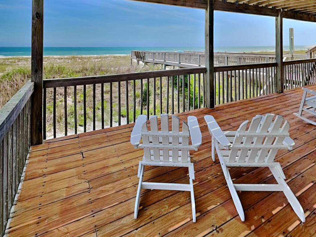 Photo of Paradise Palms in Topsail Beach, NC