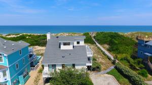 Photo #6 of OS18D, A Place By The Sea- Oceanfront, Ocean Views, Sun Deck, Close to Beach Access in Corolla, NC