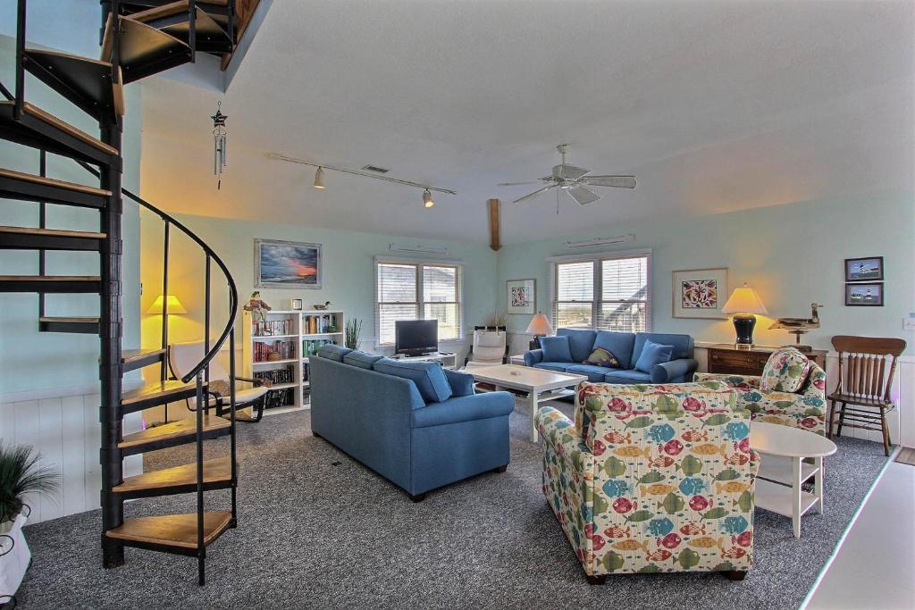 Photo #1 of Gray Haven #11-DE in Avon, NC