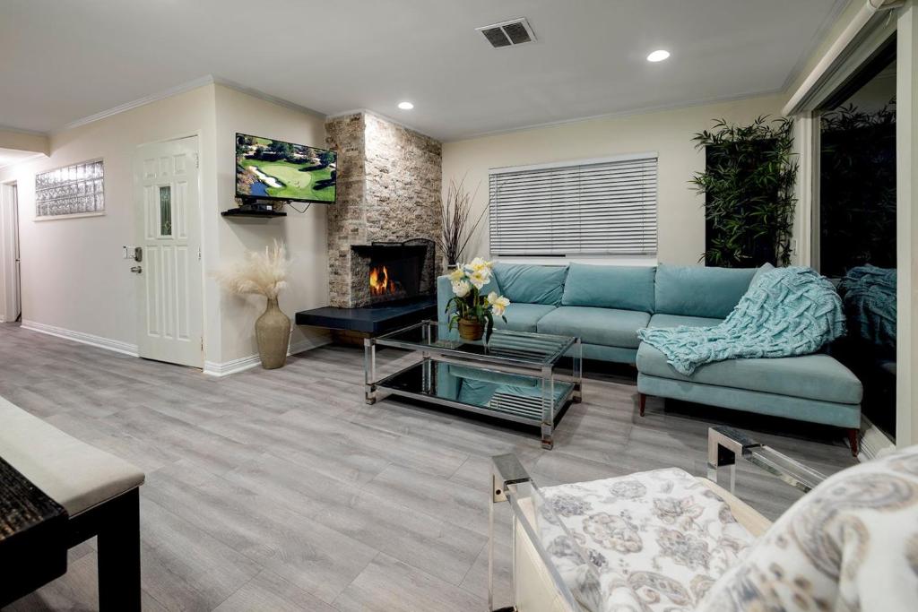 Photo #1 of Spacious 5BR Beach Home with Ocean Views in Newport Beach, CA