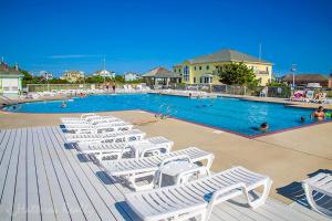 Photo #4 of Breakwater #75-HC in Avon, NC