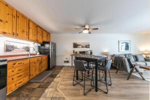Photo #4 of Inviting King Deluxe 1 BR Condo W/Lake view #141 at Donner Lake Village in Truckee, CA